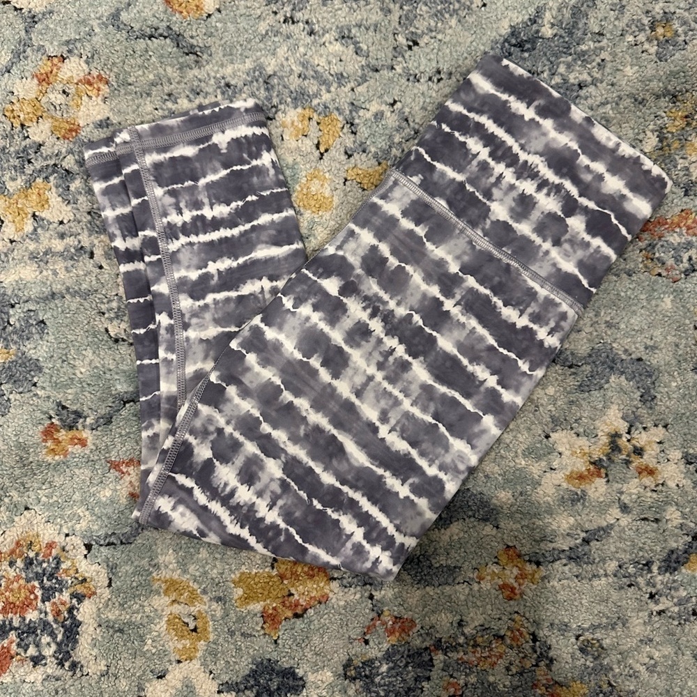 Athleta Gray and White Tie-Dye Leggings Size XSP